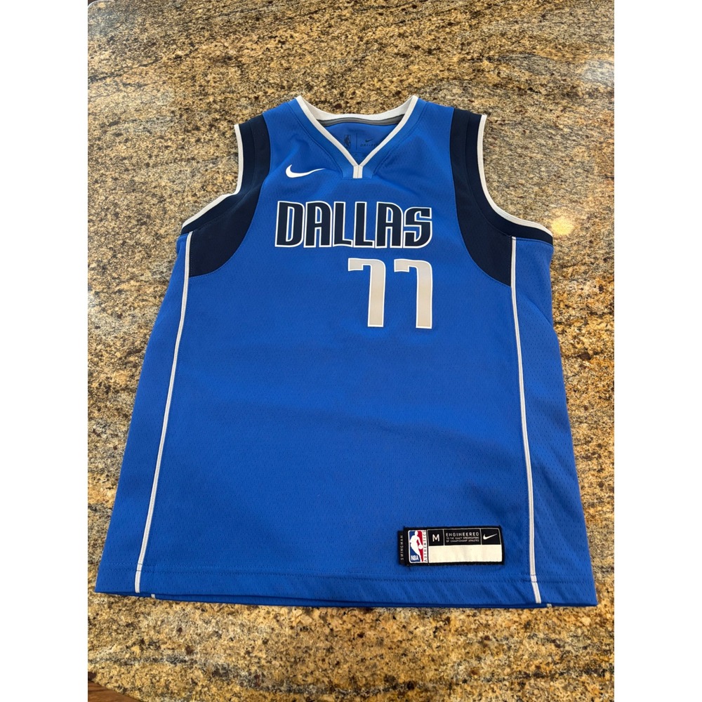 Nike NBA Dallas Mavericks‎ Luka Doncic #77 Jersey Kids Medium Blue